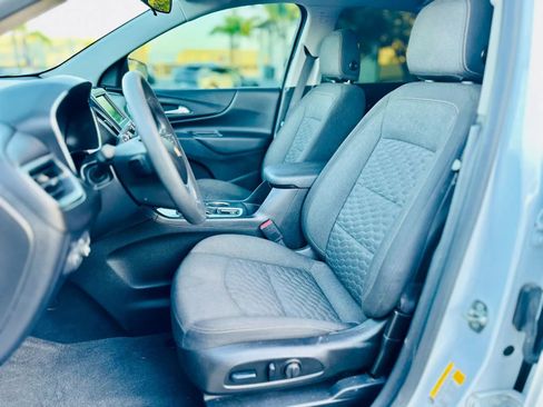 Used 2019 Chevrolet Equinox LT FWD image 10