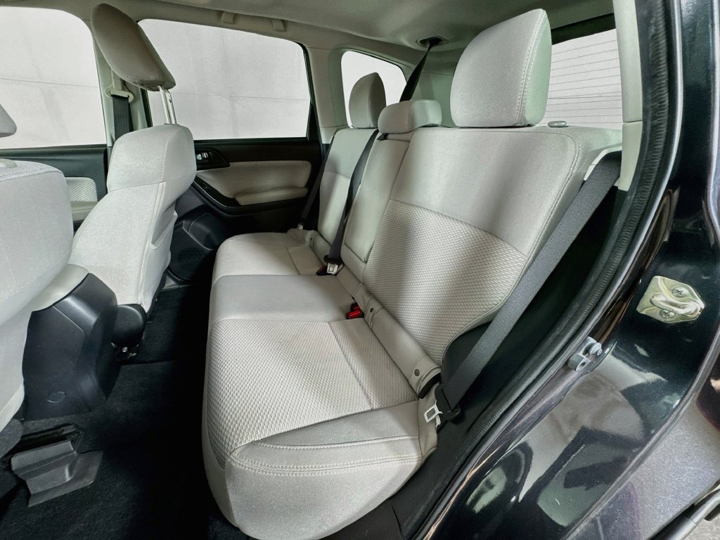 Used 2018 Subaru Forester 2.5i Premium w/ All-Weather Package AWD/4WD image 30