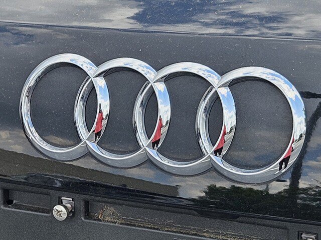 Used 2020 Audi Q3 2.0T Premium Plus w/ Premium Plus Package AWD/4WD image 30