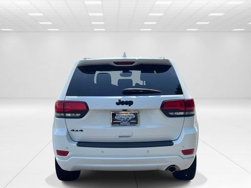Used 2021 Jeep Grand Cherokee Laredo X AWD/4WD image 5