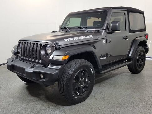 Used 2021 Jeep Wrangler Sport AWD/4WD image 3