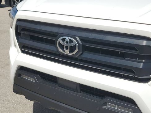 Used 2024 Toyota Tacoma SR5 AWD/4WD image 11