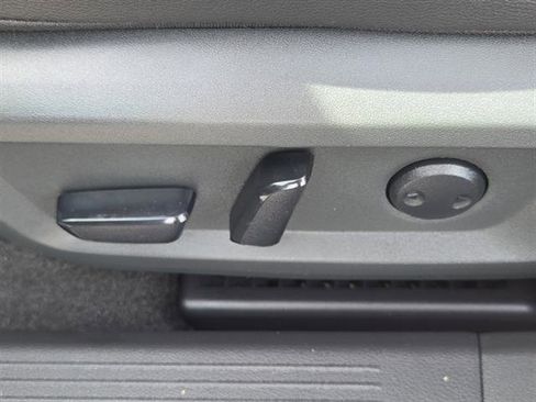 Certified 2023 Nissan Rogue SL w/ SL Premium Package image 15