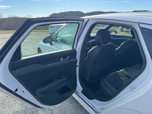 Used 2021 Kia K5 GT-Line image 13