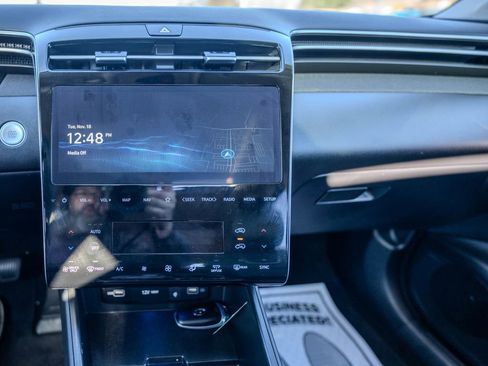 Certified 2024 Hyundai Tucson Limited image 17