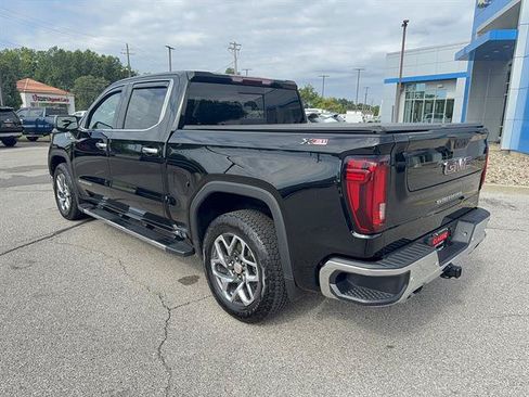 Used 2024 GMC Sierra 1500 SLT w/ SLT Premium Plus Package AWD/4WD image 4