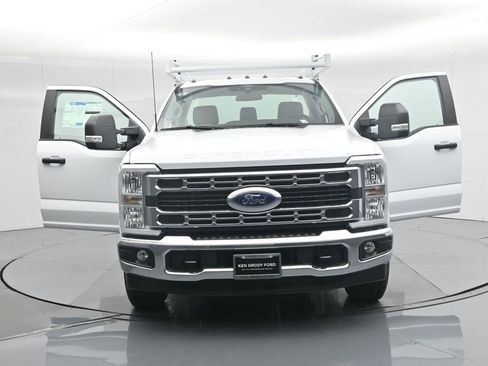 New 2025 Ford F350 XL w/ XL Chrome Package RWD image 33