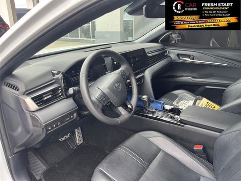 Used 2025 Toyota Camry XSE FWD image 9