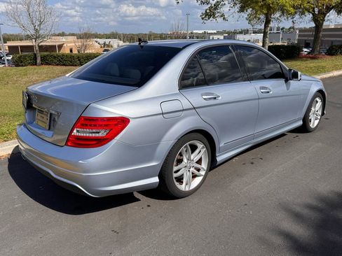 Used 2013 Mercedes-Benz C 250 Sport image 28