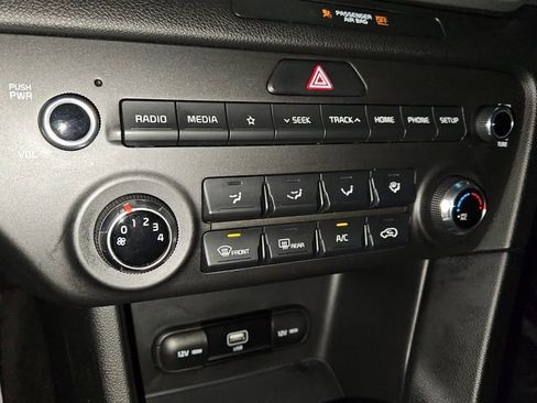 Used 2022 Kia Sportage Nightfall Edition image 23