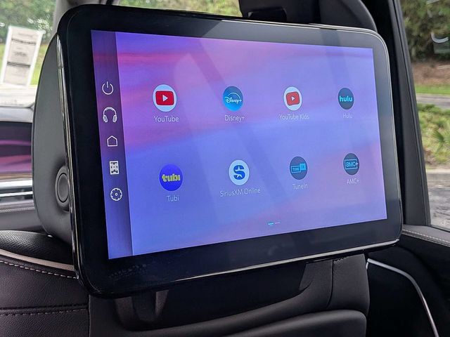 Certified 2025 Cadillac Escalade Premium Luxury AWD/4WD image 14