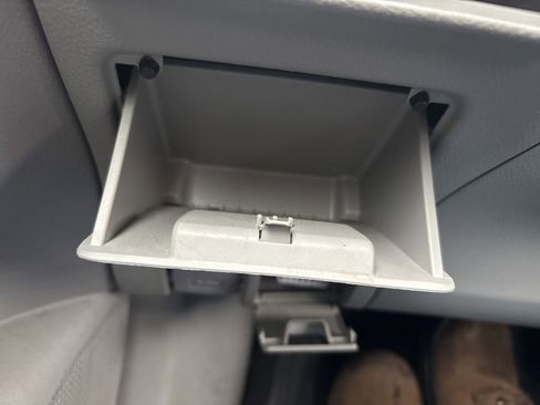 Used 2013 Toyota Corolla L image 27