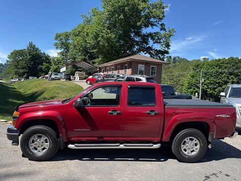 Used 2005 GMC Canyon SLE w/ Safe And Sound Package AWD/4WD image 1