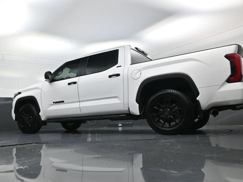 Used 2025 Toyota Tundra SR5 RWD image 18
