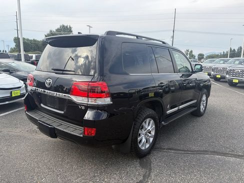 Used 2018 Toyota Land Cruiser w/ Carpet Mat Package AWD/4WD image 3