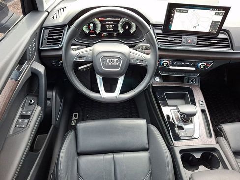Used 2023 Audi Q5 e Premium Plus w/ Premium Plus Package image 13