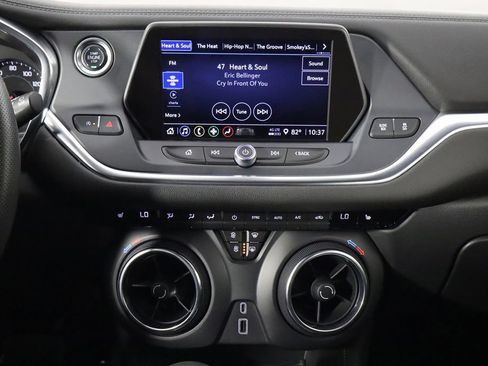 Used 2021 Chevrolet Blazer LT FWD image 27