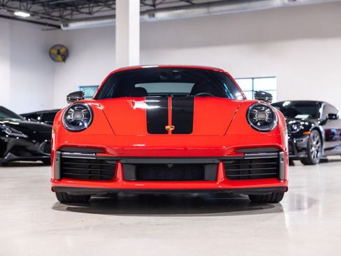 Used 2024 Porsche 911 Cabriolet AWD/4WD image 2
