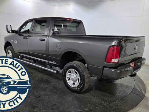 Used 2018 RAM 2500 Tradesman w/ Snow Chief Group image 5