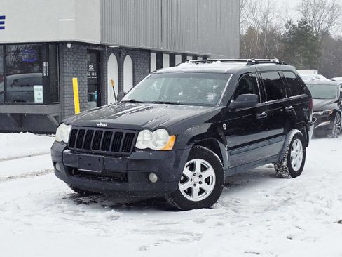Used 2009 Jeep Grand Cherokee Laredo image 2