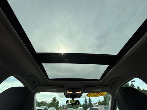 Certified 2023 Nissan Rogue SV w/ SV Premium B Package AWD/4WD image 16