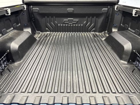 Used 2024 Chevrolet Silverado 1500 LT AWD/4WD image 37