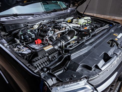 Used 2026 Ford F450 Lariat w/ FX4 Off-Road Package image 40