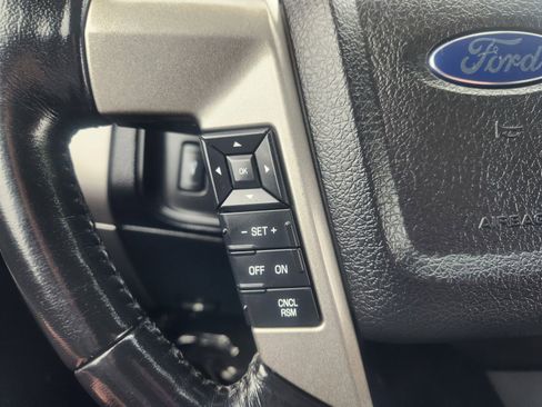 Used 2017 Ford Expedition Limited image 18