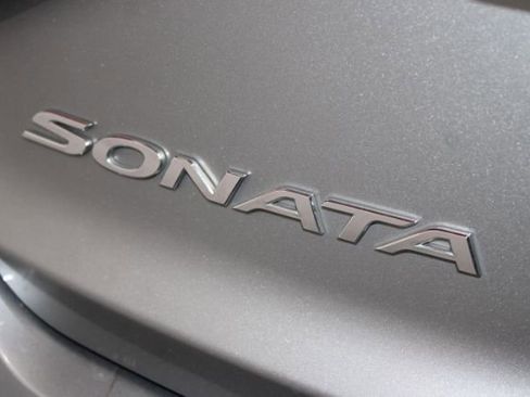 Used 2016 Hyundai Sonata SE image 6