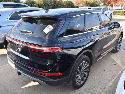 Used 2025 Lincoln Corsair Reserve w/ Towing Package image 5