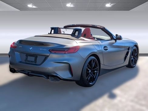 Used 2022 BMW Z4 M40i w/ Premium Package image 9