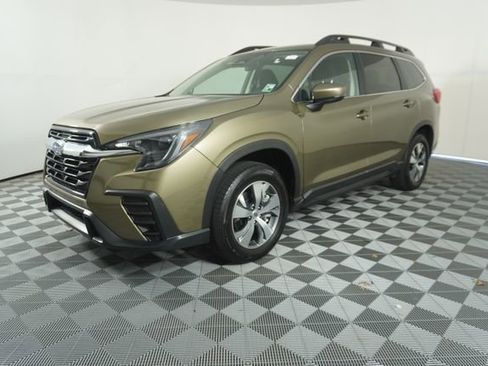 Certified 2025 Subaru Ascent Premium AWD/4WD image 3