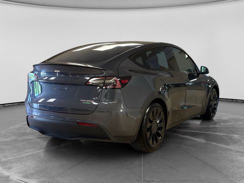 Used 2022 Tesla Model Y Performance AWD/4WD image 4