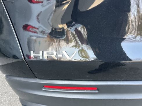 Used 2023 Honda HR-V LX image 7