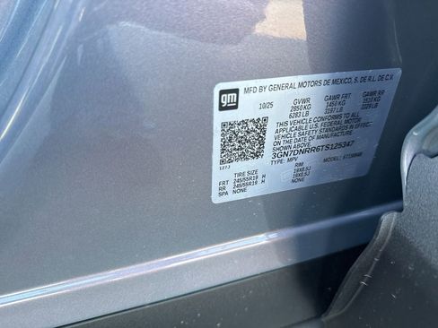 New 2026 Chevrolet Equinox EV LT image 31