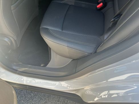 Used 2025 Buick Encore GX Preferred FWD image 24
