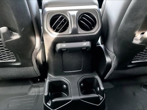 New 2026 Jeep Gladiator Sport image 15