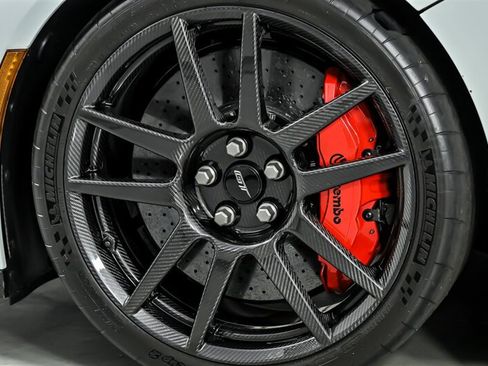Used 2020 Ford GT Carbon Series RWD image 24