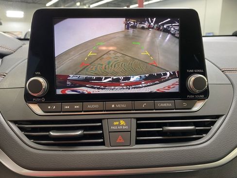 Used 2022 Nissan Altima 2.5 SR image 40