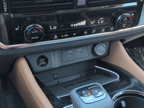 New 2026 Nissan Rogue Platinum AWD/4WD image 8