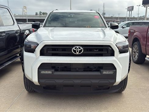 Certified 2025 Toyota 4Runner SR5 image 2