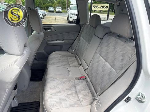 Used 2010 Subaru Forester 2.5X Premium AWD/4WD image 12