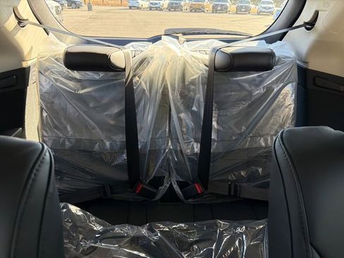 New 2026 Acura MDX SH-AWD image 18