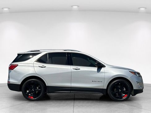 Used 2020 Chevrolet Equinox Premier w/ Premier Redline Edition FWD image 8