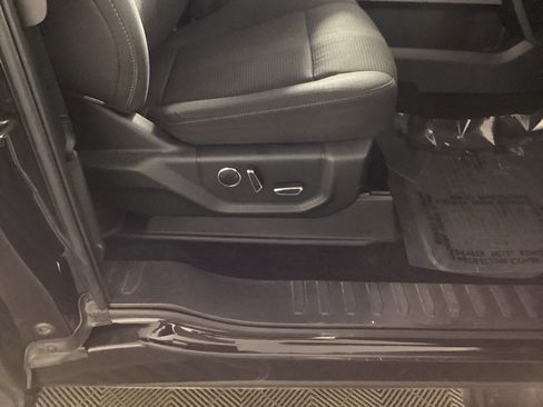 Used 2015 Ford F150 XLT w/ Equipment Group 302A Luxury AWD/4WD image 9
