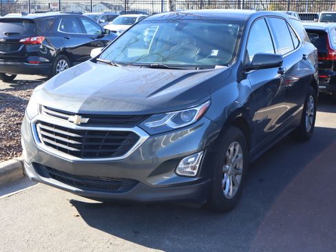 Used 2018 Chevrolet Equinox LT image 16