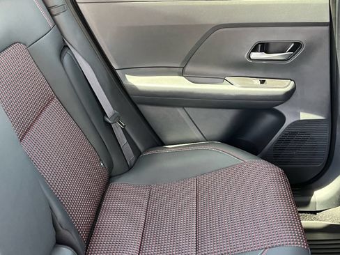 New 2026 Nissan Kicks SR FWD image 11