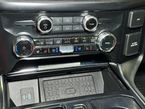 Certified 2023 Ford F150 Platinum AWD/4WD image 43