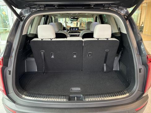 Certified 2021 Kia Telluride SX w/ Towing Package AWD/4WD image 9