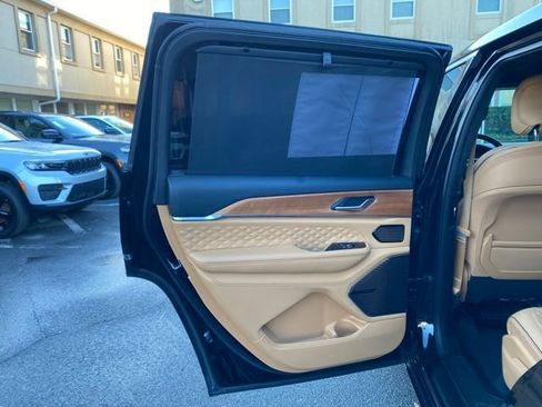 Certified 2023 Jeep Grand Cherokee L Summit image 26